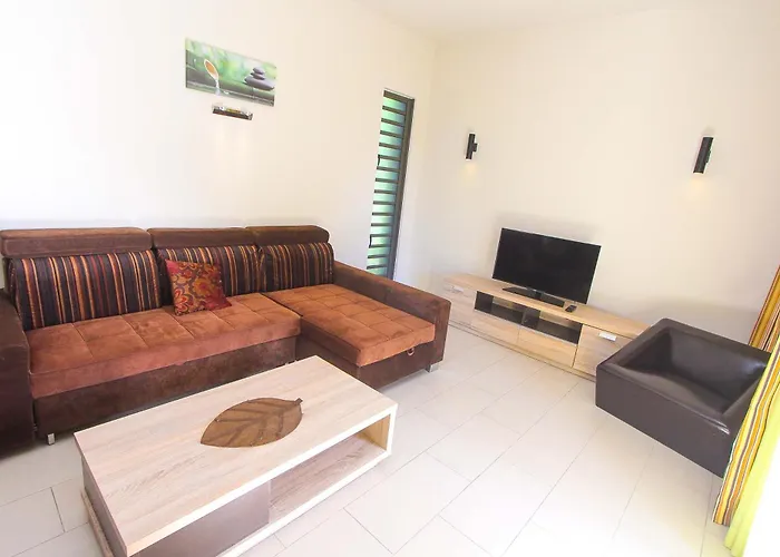 Nitzana Residences & Restaurant